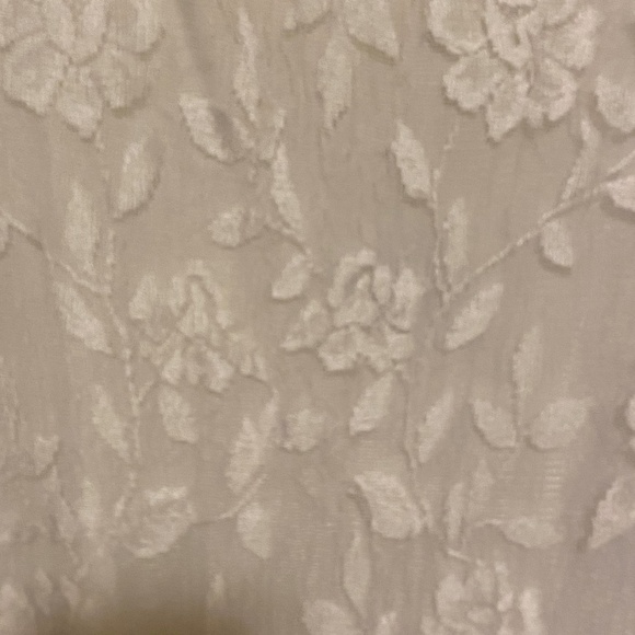 Nicki Livas Gown - Picture 8 of 9